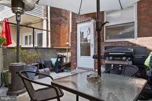 1106 W Moyamensing Ave, Philadelphia, PA 19148 - Photo 17