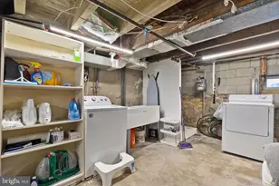 1106 W Moyamensing Ave, Philadelphia, PA 19148 - Photo 27