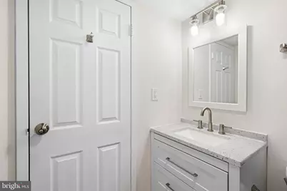 528 Manning Walk #7, Philadelphia, PA 19106 - Photo 19