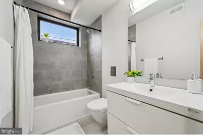 1800 S 16th Street #B, Philadelphia, PA 19145 - Photo 15