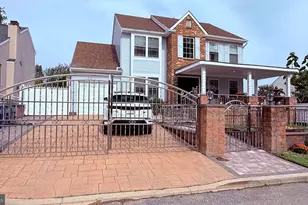 8905 Springview Rd, Philadelphia, PA 19115 - Photo 5