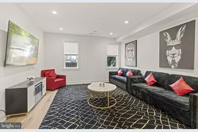 1214 E Susquehanna Avenue #D, Philadelphia, PA 19125 - Photo 9