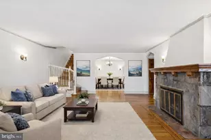 425 E Durham St, Philadelphia, PA 19119 - Photo 9