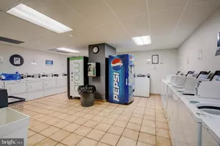 1324 Locust St, Philadelphia, PA 19107 - Photo 21