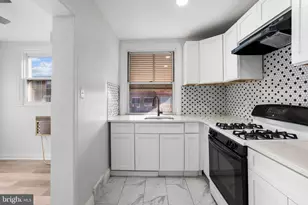 4615 Weymouth St, Philadelphia, PA 19120 - Photo 9