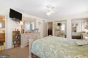 9812 Ferndale St, Philadelphia, PA 19115 - Photo 23