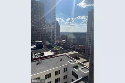 1324 Locust Street #1422, Philadelphia, PA 19107 - Photo 15