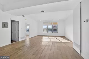 301 Spring Garden St, Philadelphia, PA 19123 - Photo 3