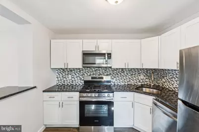 17 S 45th Street, Philadelphia, PA 19104 - Photo 9
