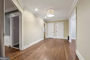 351 S 47th St, Philadelphia, PA 19143 - Photo 9