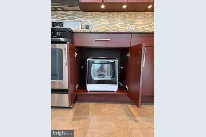 408 S Alder Street, Philadelphia, PA 19147 - Photo 5