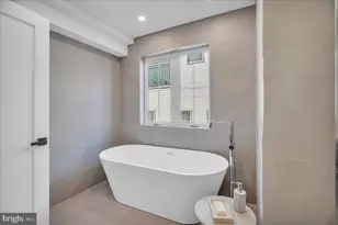 1146 N Galloway St, Philadelphia, PA 19123 - Photo 19