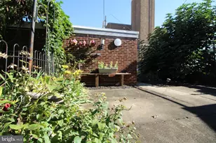 1403 Englewood St, Philadelphia, PA 19111 - Photo 5