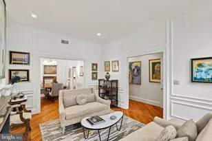 2114 Delancey Pl, Philadelphia, PA 19103 - Photo 7