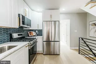 112 Hoffman St, Philadelphia, PA 19148 - Photo 9