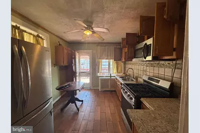 7349 E Walnut Lane, Philadelphia, PA 19138 - Photo 3