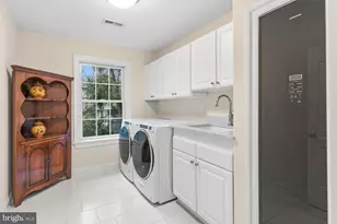 732 St Andrews Rd, Philadelphia, PA 19118 - Photo 37