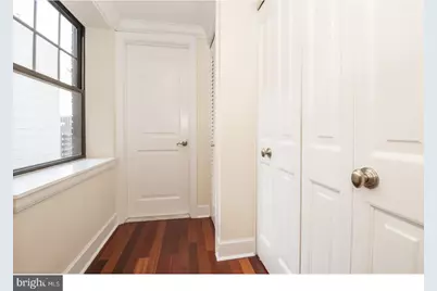 1701 Locust Street #1517, Philadelphia, PA 19103 - Photo 5