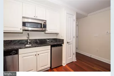 1701 Locust Street #1517, Philadelphia, PA 19103 - Photo 3