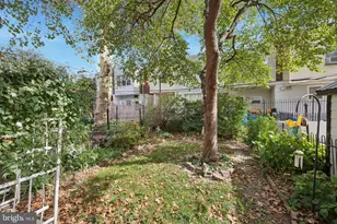 2433 S 21st St, Philadelphia, PA 19145 - Photo 9