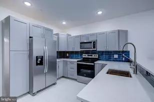 2006 N Front St, Philadelphia, PA 19122 - Photo 9