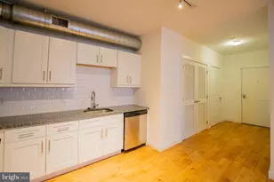 224 Church St, Philadelphia, PA 19106 - Photo 5