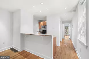 1205 Spruce St, Philadelphia, PA 19107 - Photo 13