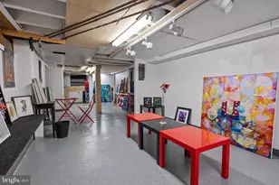 703 S 6th St, Philadelphia, PA 19147 - Photo 17