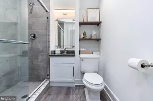 838 Lombard St, Philadelphia, PA 19147 - Photo 71