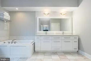 838 Lombard St, Philadelphia, PA 19147 - Photo 47