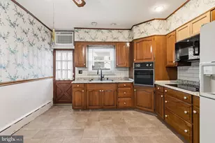 909 Watkins St, Philadelphia, PA 19148 - Photo 7