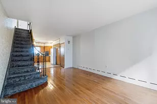 909 Watkins St, Philadelphia, PA 19148 - Photo 3