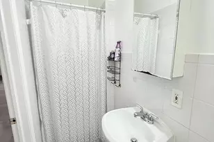 363 Fitzgerald St, Philadelphia, PA 19148 - Photo 17