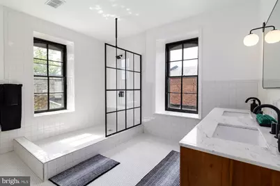 28 E Johnson Street, Philadelphia, PA 19144 - Photo 15