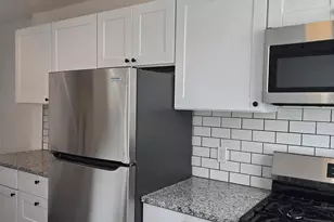 1304 Fanshawe St, Philadelphia, PA 19111 - Photo 17