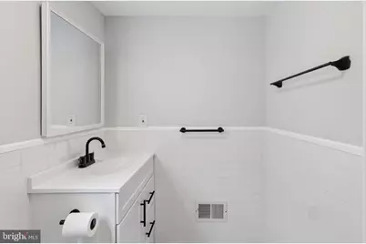 3804 Fairmount Avenue, Philadelphia, PA 19104 - Photo 17