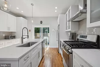 1944 Mountain Street, Philadelphia, PA 19145 - Photo 3