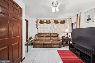 2241 N 8th St, Philadelphia, PA 19133 - Photo 9