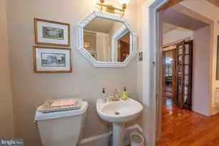 6323 Sherwood Rd, Philadelphia, PA 19151 - Photo 15