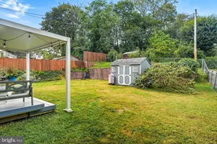 909 Glenroy Rd, Philadelphia, PA 19128 - Photo 15