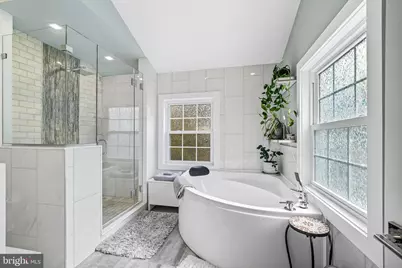 909 Glenroy Road, Philadelphia, PA 19128 - Photo 3