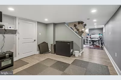 909 Glenroy Road, Philadelphia, PA 19128 - Photo 13