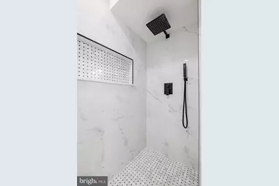 2049 E Letterly Street, Philadelphia, PA 19125 - Photo 23