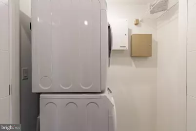 908 S 21st Street #B, Philadelphia, PA 19146 - Photo 11