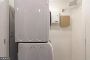 908 S 21st St, Philadelphia, PA 19146 - Photo 11