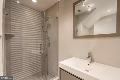 908 S 21st Street #B, Philadelphia, PA 19146 - Photo 9