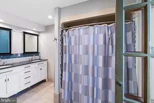 126 Greenwich St, Philadelphia, PA 19147 - Photo 17