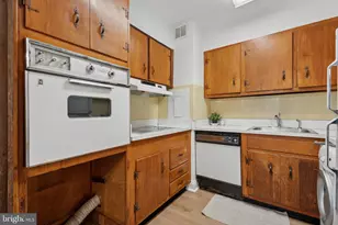 1900 John F Kennedy Blvd, Philadelphia, PA 19103 - Photo 7