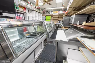 2555 S Warnock St, Philadelphia, PA 19148 - Photo 11