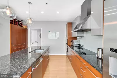 2101 Market Street #PH02, Philadelphia, PA 19103 - Photo 9